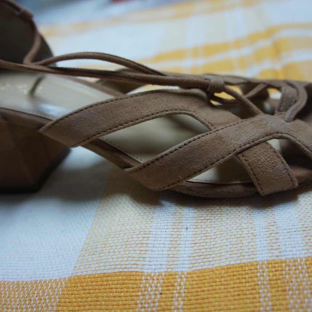 Michael Kors Monterey Tassel Gladiator Heeled - Picture 7 of 7
